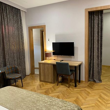 Hotel Banovani Тбілісі Екстер'єр фото