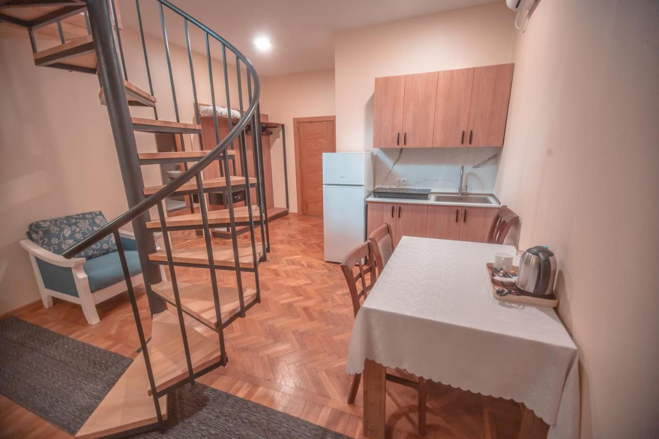 Hotel Banovani Тбілісі Екстер'єр фото